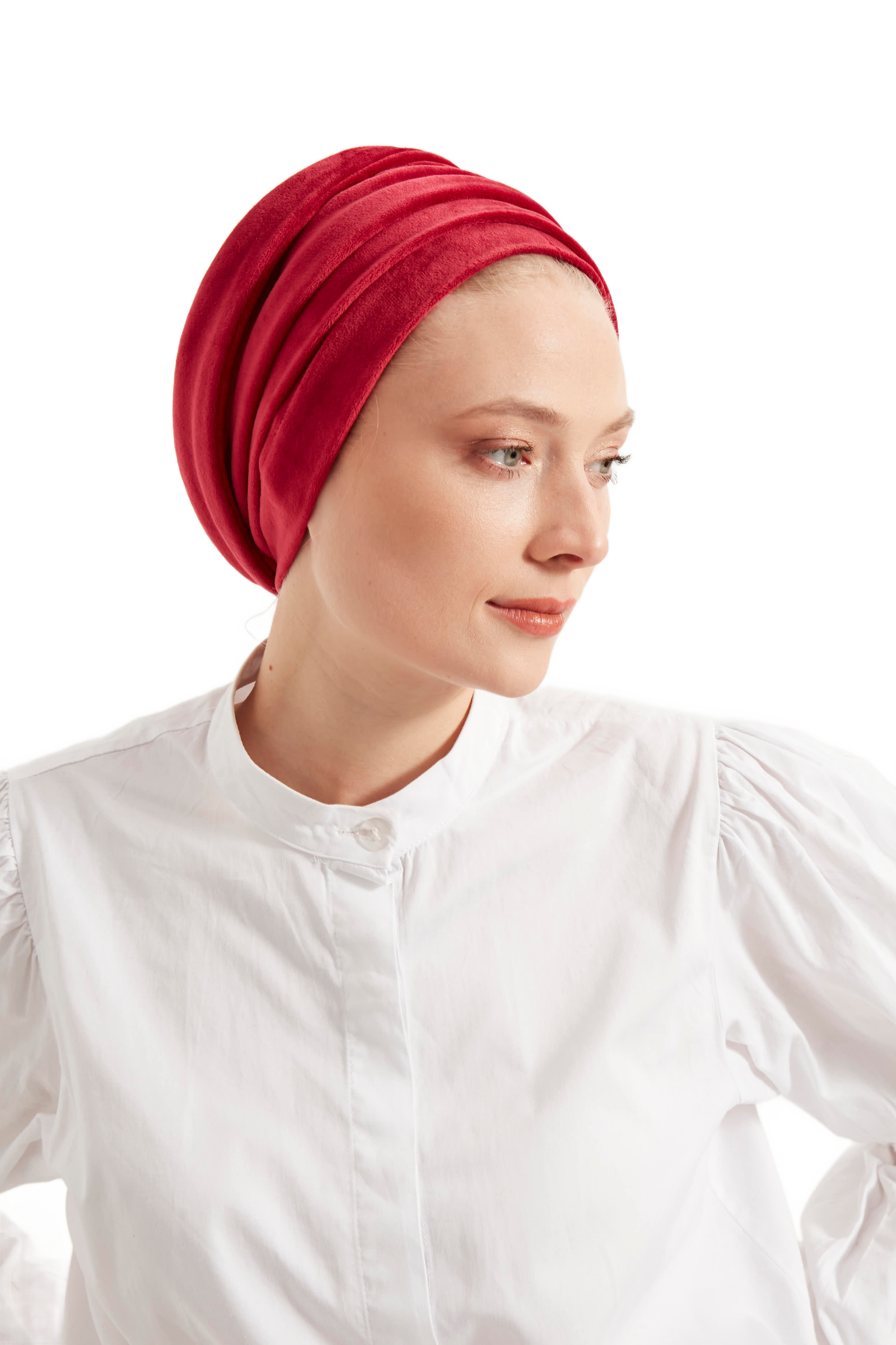 Red Velvet Turban - Haneenalsaify