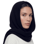 حجاب شتوي من الصوف الأسود